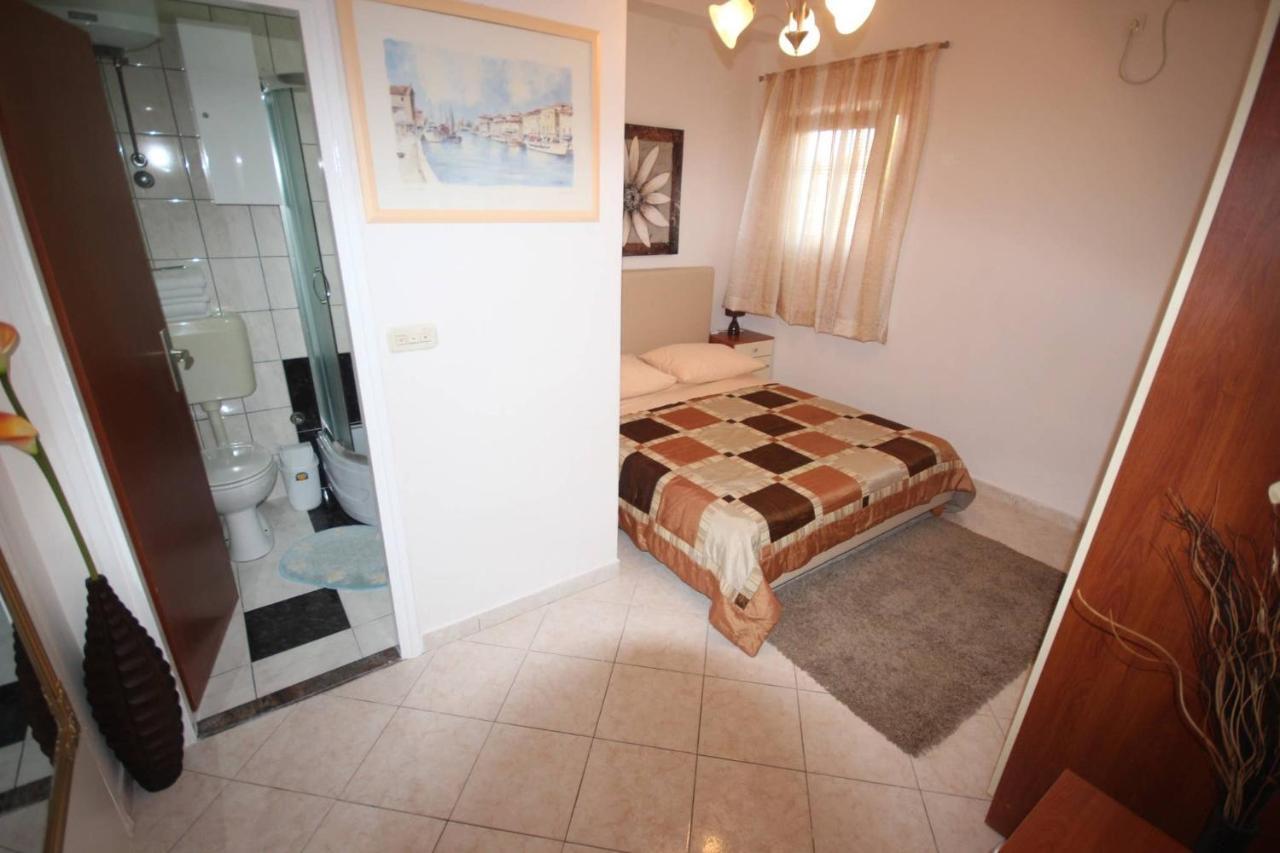 Small Apartment For A Great Holiday ซาดาร์ ภายนอก รูปภาพ