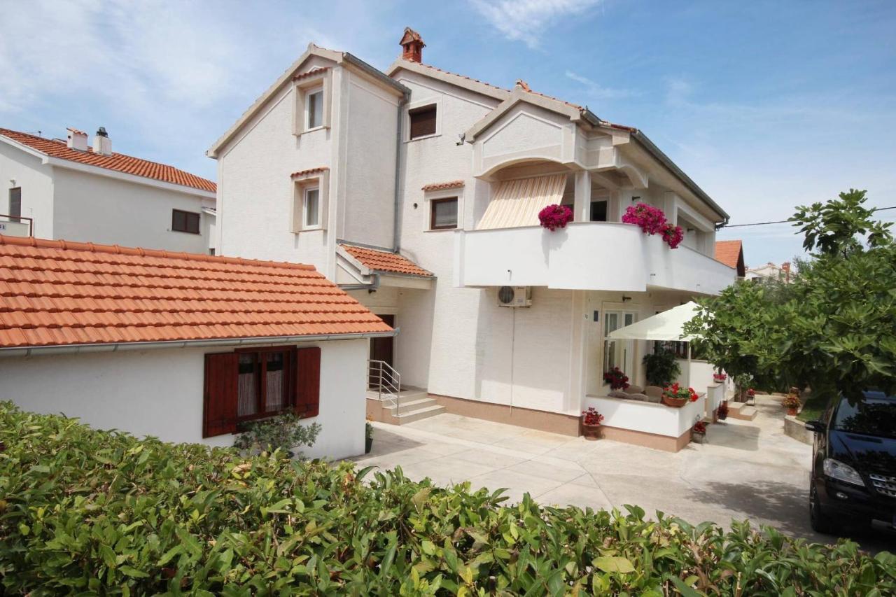 Small Apartment For A Great Holiday ซาดาร์ ภายนอก รูปภาพ