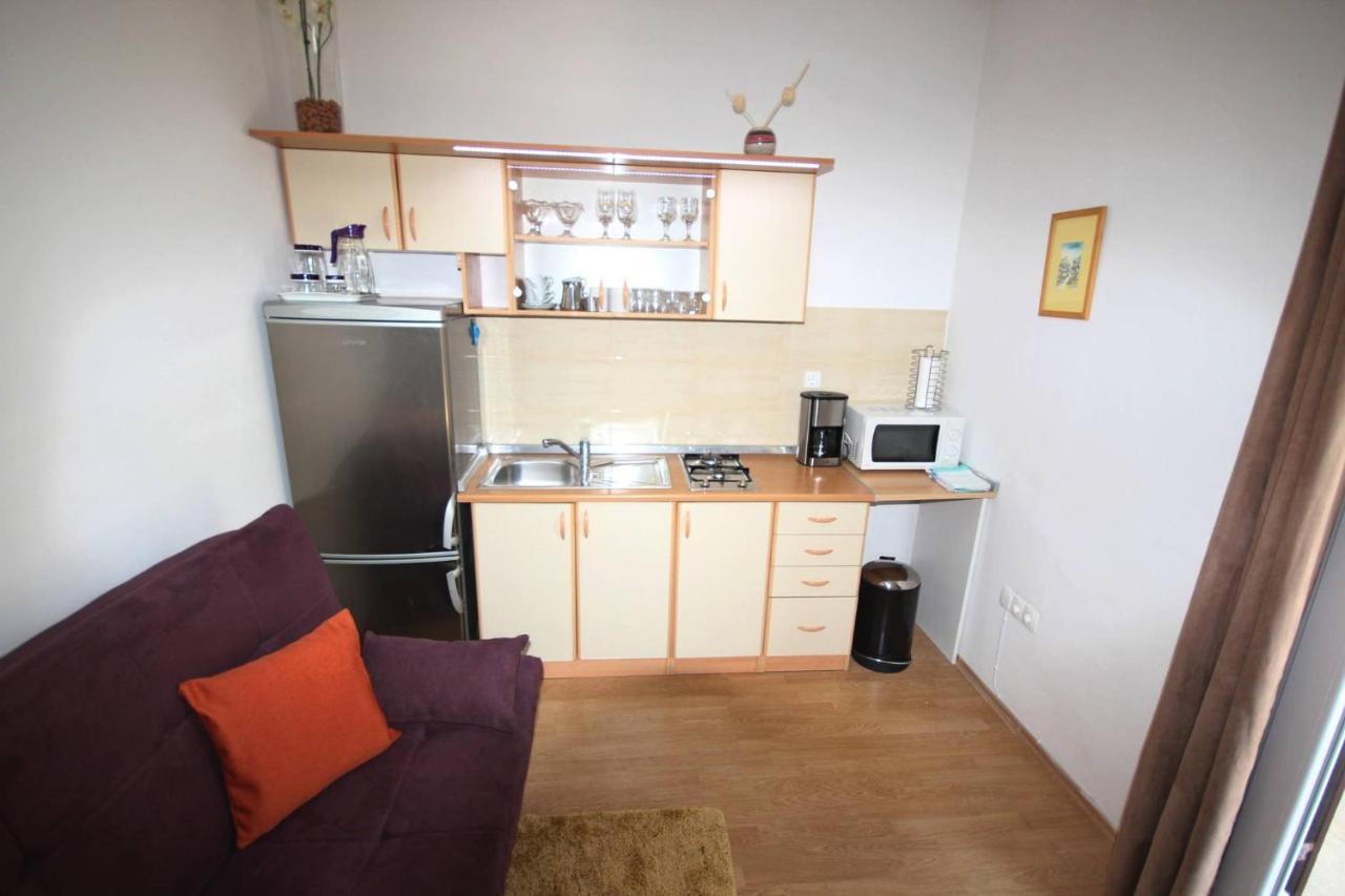 Small Apartment For A Great Holiday ซาดาร์ ภายนอก รูปภาพ